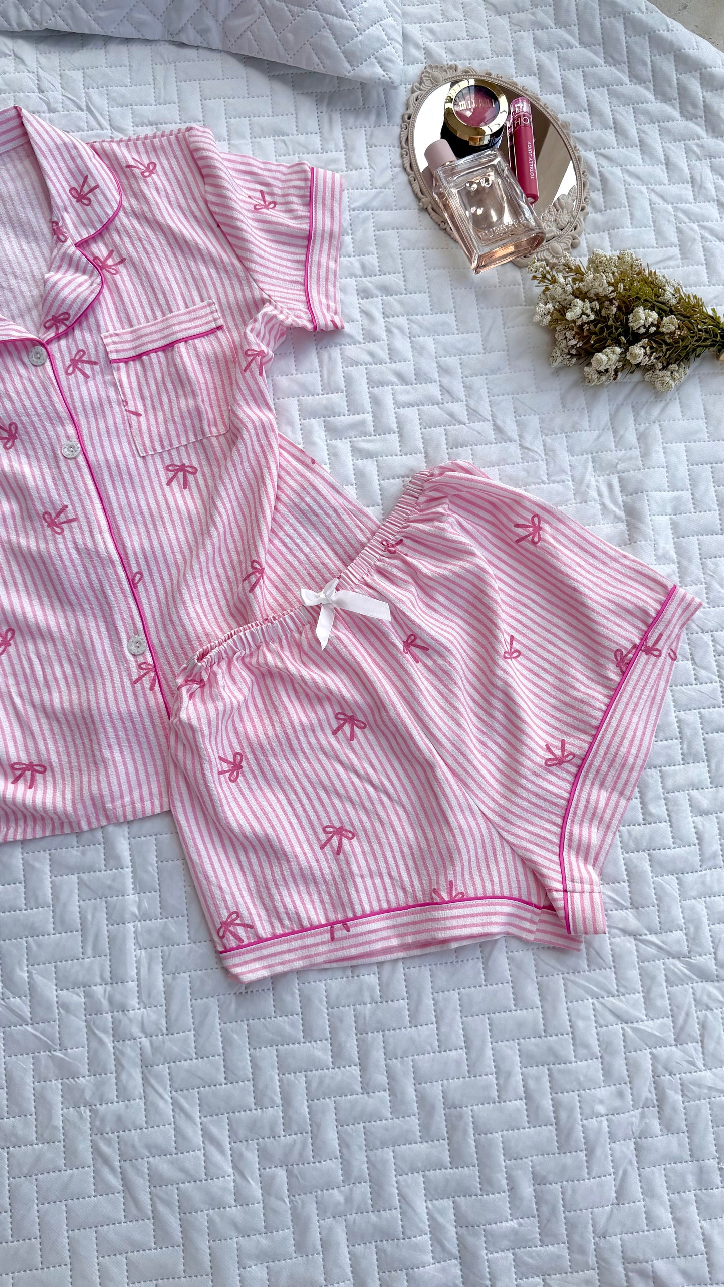 Pijama de moñitos