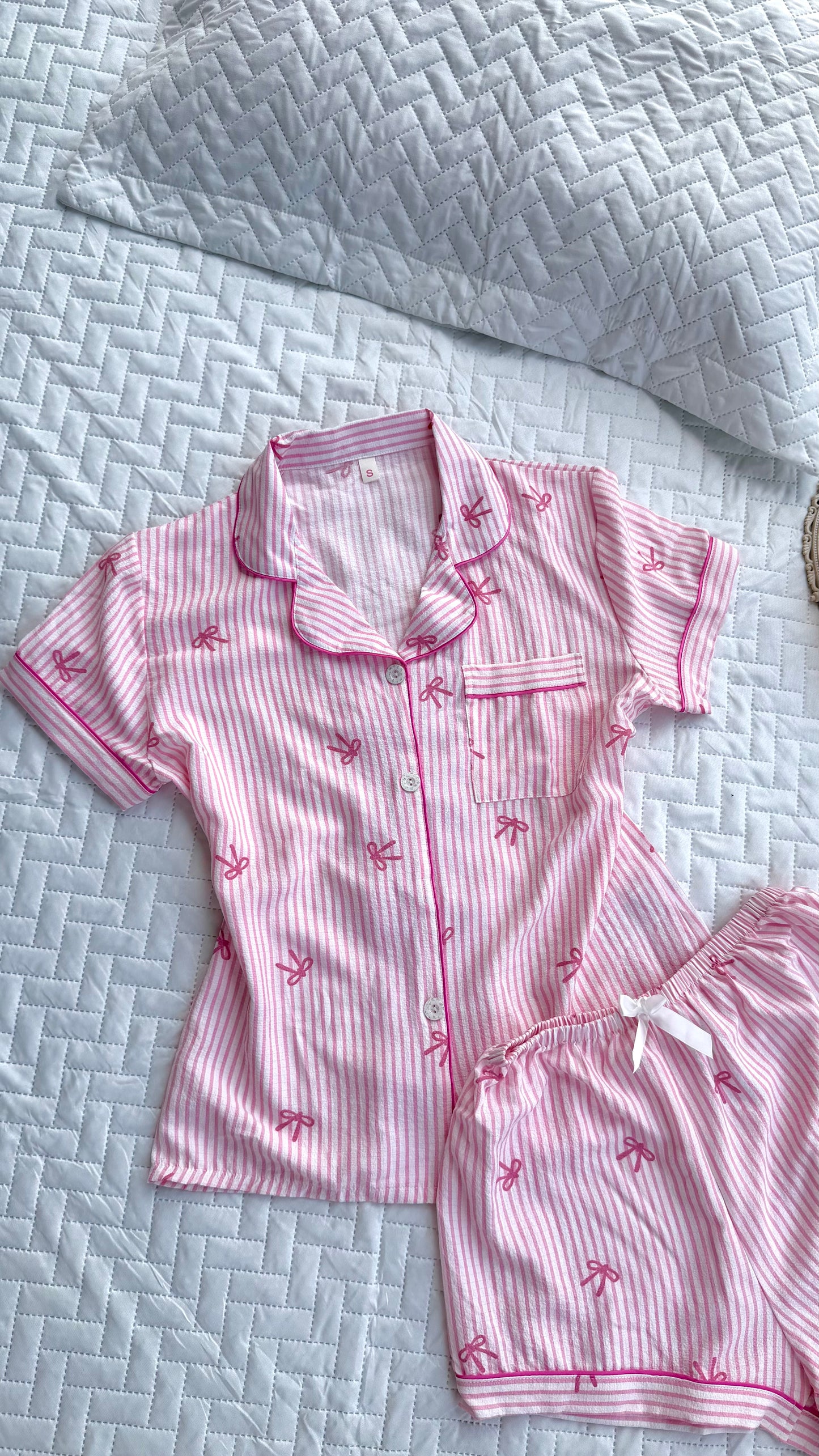 Pijama de moñitos